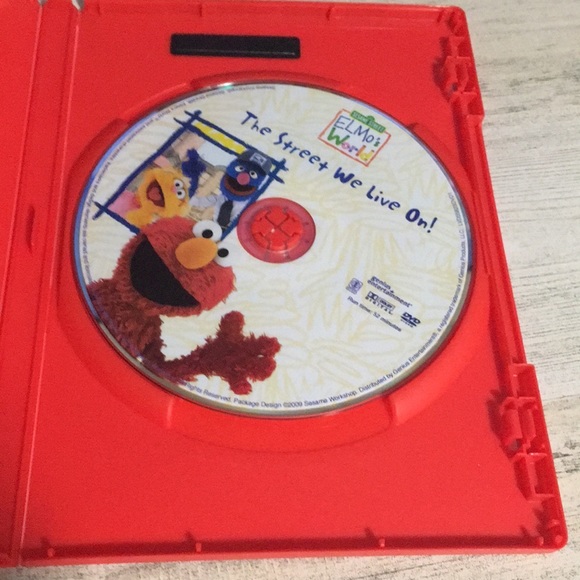 Elmo in Grouchland and Elmo The Street We Live On! Set of two DVD’s - Picture 7 of 7